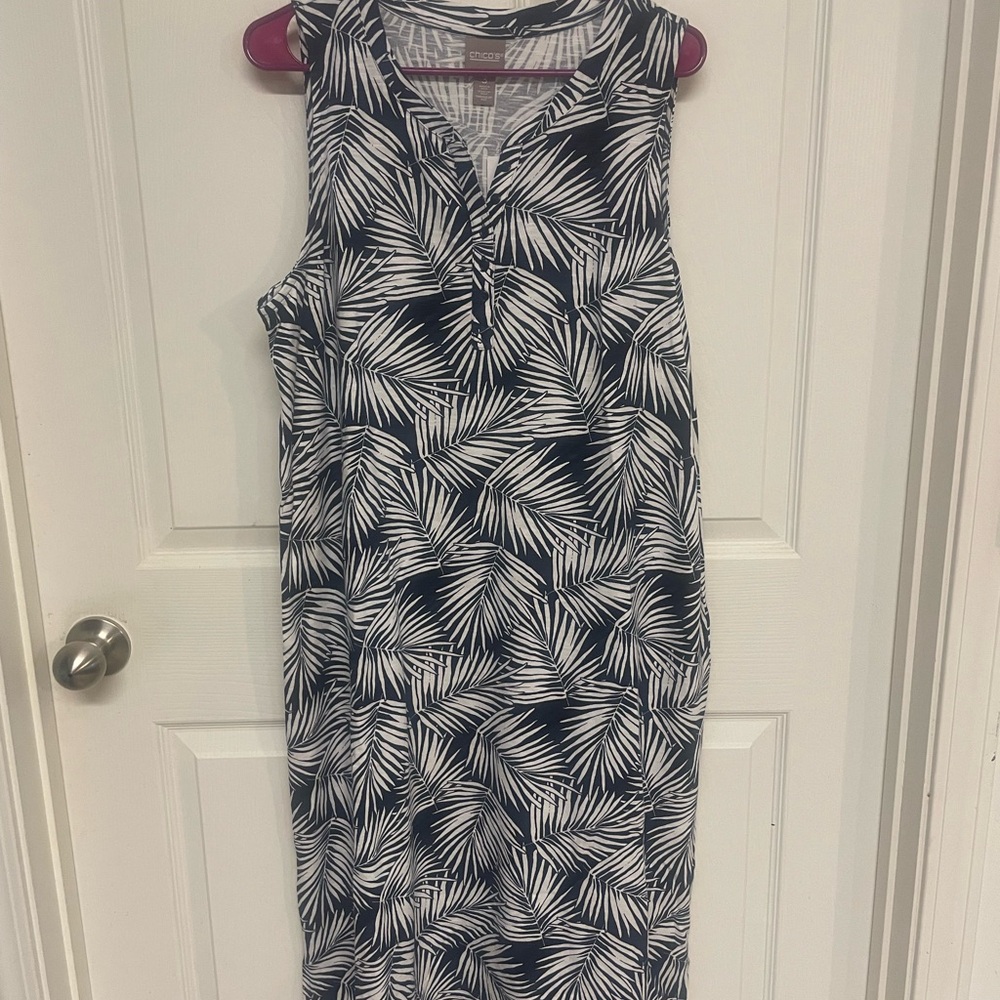 NWT Chico’s Sleeveless Palm-Print MIDI Dress - Navy & White-3